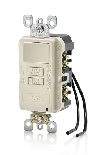 Vista 26 de Leviton SmartlockPro Interruptor con enchufe de doble polo receptáculo, AFTR1-E, 120.0 volts