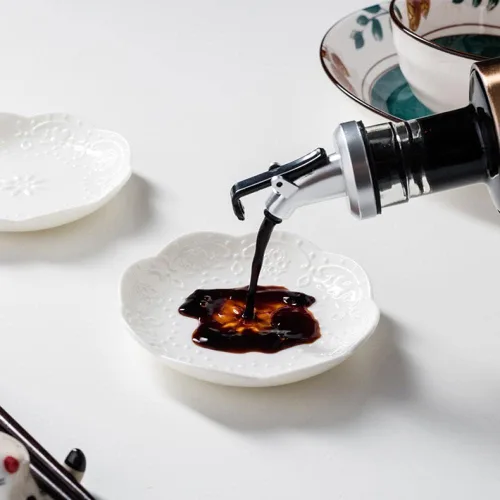Vista 2 de Sizikato 4 platos de aperitivo de porcelana blanca, plato de salsa de 3.5 pulgadas, encaje en relieve