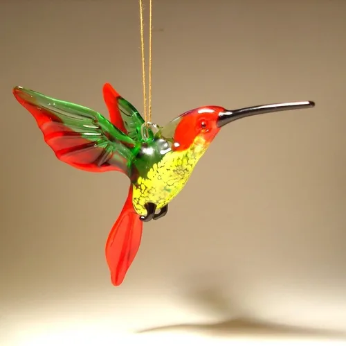 Vista 3 de Adorno colgante de colibrí de cristal rojo, verde y amarillo, hecho a mano, gran regalo coleccionable