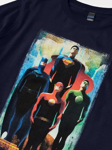 Vista 2 de DC Comics Justice League Legends Boy's Premium Solid Crew Tee