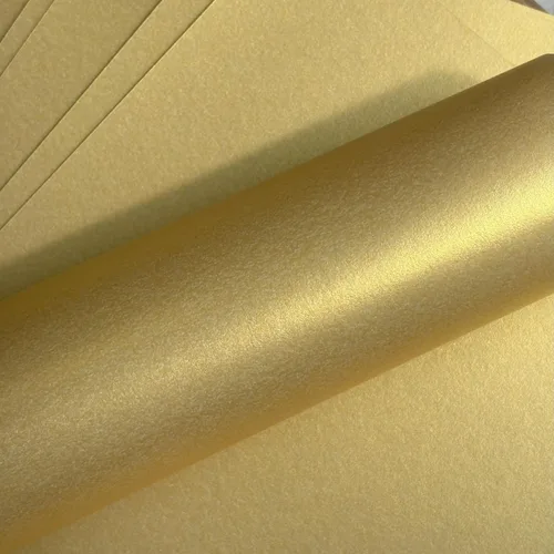 Vista 4 de Papel metálico premium con pigmentos de oro real – 120 g/m² (32 lb Bond) Hojas brillantes para certificados y tarjetas para impresoras de inyección
