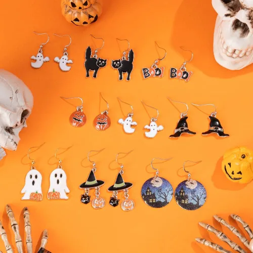 Vista 6 de Madison Tyler Aretes de Halloween para mujer, esqueleto, calavera, fantasma, calabaza, telaraña, sombrero de mago, truco o trato, aretes colgantes