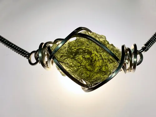Vista 4 de Cristal de moldavita genuino, colgante grande de diamantes Herkimer - MUY alta vibración República Checa Tektite piedra curativa Reiki S61