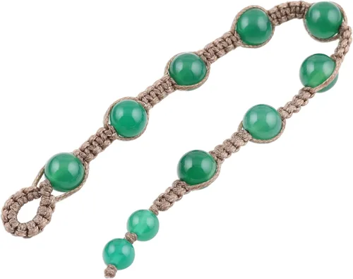 Vista 3 de NOVICA Pulsera artesanal de cuentas de ónix anudado a mano, macramé verde de la India con piedra natal de algodón 7.5 pulgadas de largo x 8 pulgadas
