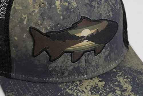 Vista 40 de Paramount Outdoors Sombrero de pesca de trucha al atardecer, diseño de silueta de pez de montaña, sombrero para exteriores con cómodo Snapback