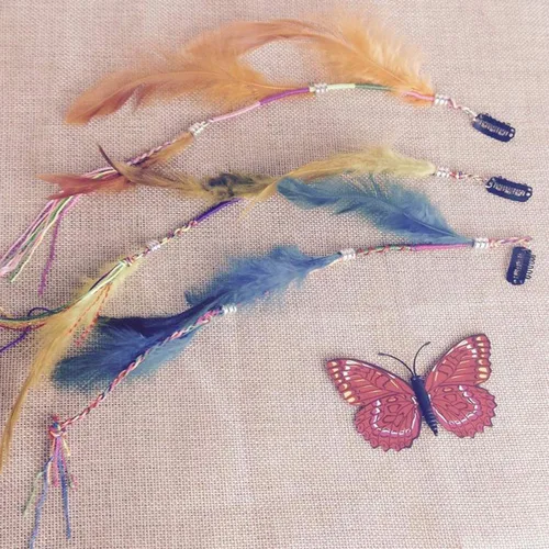 Vista 8 de 6 piezas de clip de plumas para el cabello, hecho a mano, bohemio, hippie, clip de plumas, accesorios para el cabello de Halloween, accesorios