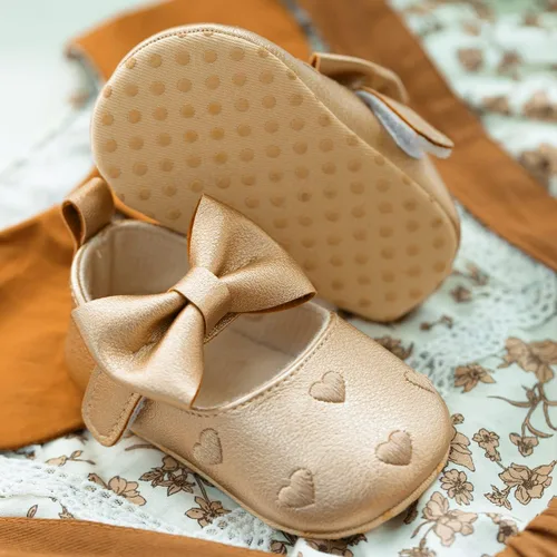 Vista 4 de Meckior Zapatos deportivos para bebé y niñas, suela suave, con lazo, princesa, vestido de boda, Mary Jane, planos, para recién nacidos, ligeros