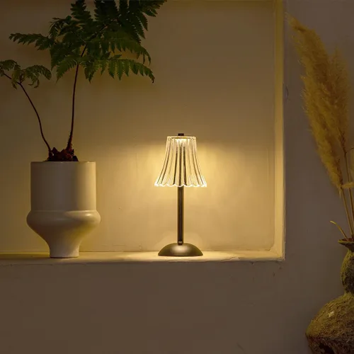 Vista 2 de HEQET Lámparas de mesa inalámbricas para el hogar, mesa, comedor, lámparas recargables doradas, lámpara de mesa LED de latón portátil