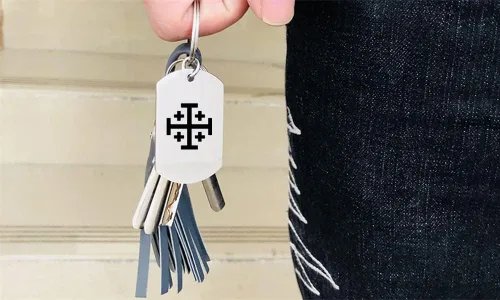 Vista 3 de Cruzados de acero inoxidable Jerusalén regalos Reino de Jerusalén colgante de cruz de cinco veces símbolo católico del cristianismo llavero Israel