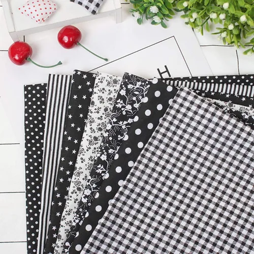 Vista 6 de Paquete de tela de algodón de bricolaje 19.7 x 19.7 pulgadas, 7 patrones diferentes, cuadrados de material de patchwork para coser acolchados, Negro