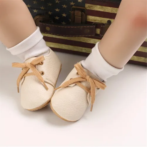 Vista 3 de WILLFUN Zapatos de piel sintética para bebés y niñas suela de goma suave con cordones zapatos Oxford para cuna para niños pequeños que caminan