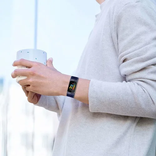 Vista 4 de Paquete de 3 correas elásticas de nailon y silicona delgadas compatibles con Fitbit Charge 6/Charge 5, correa deportiva de repuesto ajustable Nailon