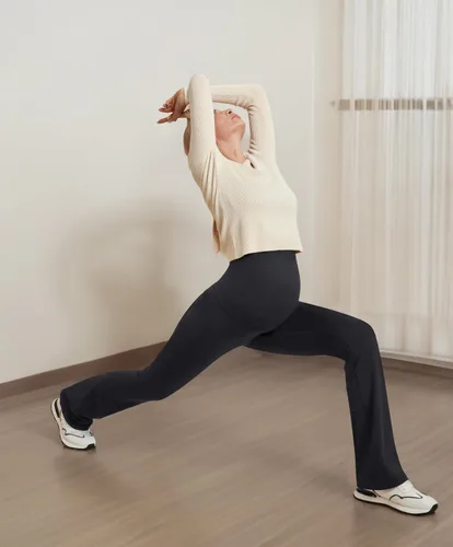 Vista 5 de IUGA Pantalones de maternidad con forro polar con bolsillos, pantalones de yoga de maternidad, pantalones de embarazo acampanados con corte de bota
