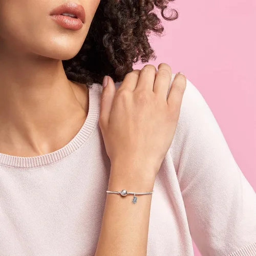 Vista 2 de PANDORA ME Jewelry - Colgante de mariposa con circonita cúbica en plata de ley Metal Circonita cúbica