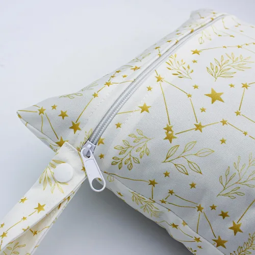 Vista 6 de Bolsa húmeda impermeable reutilizable para traje de baño, viajes, playa, piscina, traje de baño, pañales, ropa sucia de yoga, gimnasio, guardería