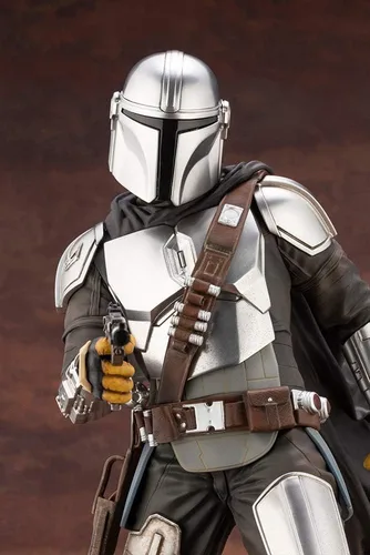 Vista 6 de Kotobukiya The Mandalorian & The Child ArtFX - Estatua de PVC, multicolor