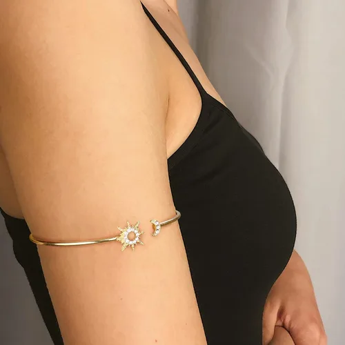 Vista 5 de THUNARAZ Gold Arm Cuff Bracelet for Women Arm Bracelet Upper Arm Band Bangle Bracelet Minimalist Simple Adjustable Greek Armlet Wedding Party Jewelry