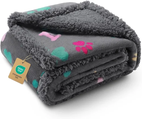 Vista 14 de Luciphia Mantas impermeables para mascotas para sofá o cama, a prueba de orina líquida, lavable, suave, esponjosa, manta reversible para perros