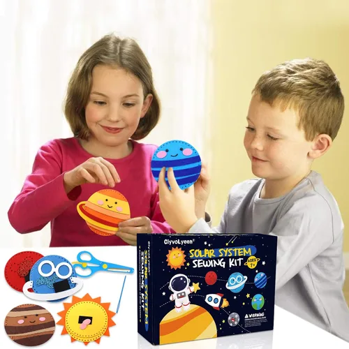 Vista 6 de CiyvoLyeen Kit de costura espacial para niños, sistema solar, actividades de bricolaje para niños, suministros de manualidades de fieltro para 7, 8