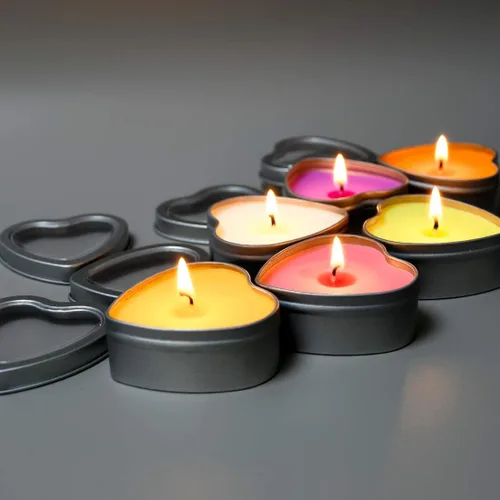 Vista 6 de Velas perfumadas de cera de soja con forma de corazón, 6 unidades Lata de viaje de metal plateado de 6 horas de tiempo de combustión para spa