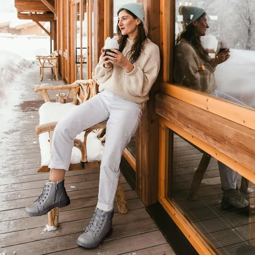 Vista 5 de Uoidru Botas de combate para mujer, botines de tobillo negro, botas de nieve de invierno, botas blancas con cordones, cómodas botas peludas