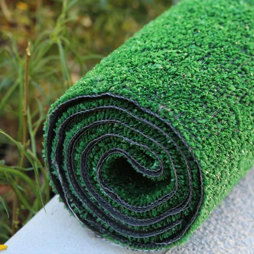 Vista 3 de Alfombra de césped artificial precortada de 6 x 8 pies Césped artificial verde para perros, deportes y juegos Almohadilla de césped precortada