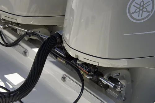Vista 7 de Dometic SeaStar Kit de dirección hidráulica, HK6400A-3