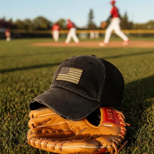 Vista 3 de Gorra de béisbol de cola de caballo personalizada Bandera estadounidense Solo diseño negro.
