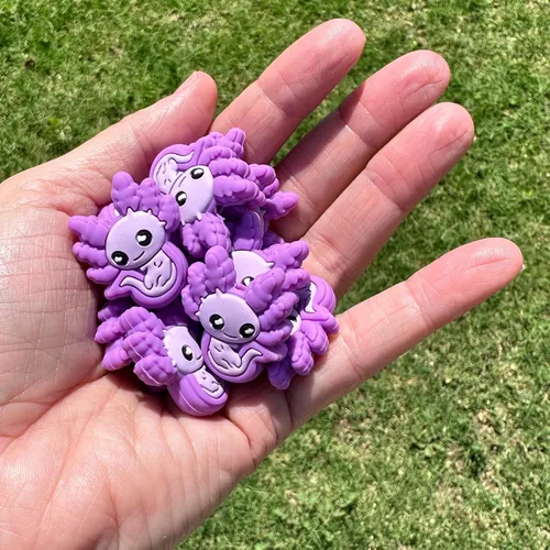 Vista 5 de Axolotl Focal Beads Silicone Purple Salamander Anime Paquete de 12 unidades al por mayor para perchas de cuerda Freshie, bolígrafo con cuentas