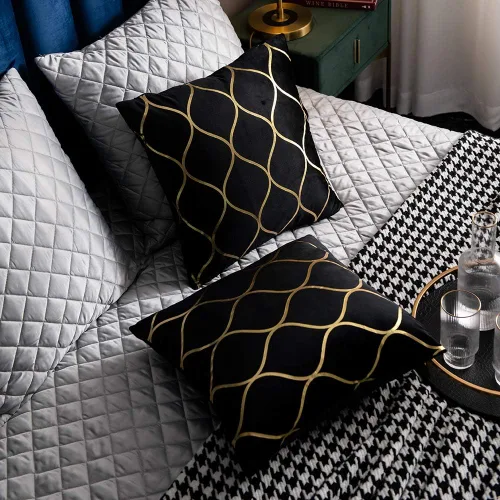 Vista 6 de DEZENE Fundas de almohada de terciopelo dorado de 16 x 16 pulgadas: paquete de 2 fundas de almohada cuadradas decorativas para dormitorio, sofá
