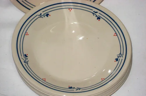 Vista 2 de Corning Corelle - Country Violets - Platos de pan y mantequilla de 6-3/4 pulgadas (juego de 8)