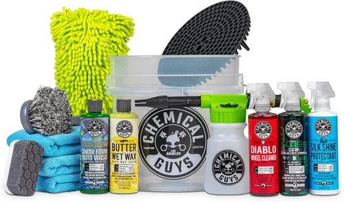 Vista 2 de Chemical Guys Kit de lavado de autos Arsenal Builder con limpiador interior y protector