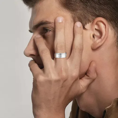 Vista 6 de MEALGUET Anillo personalizado para hombres y mujeres, anillo de boda unisex cepillado liso para hombres y mujeres, chapado en azulnegrooro, anillo