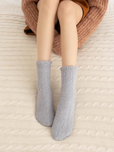Vista 4 de Verdusa 6 pares de calcetines de tobillo mullidos para mujer, calcetines casuales mullidos