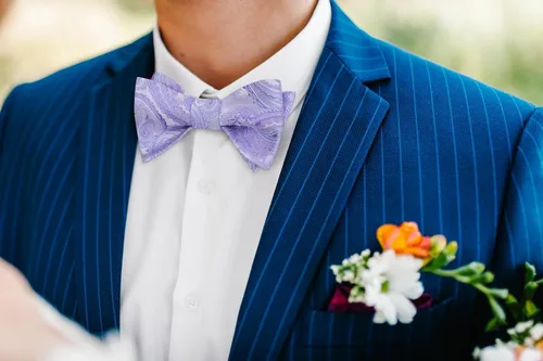 Vista 195 de HISDERN Pajaritas para hombre, corbatín de cachemira para hombre, corbata de lazo y bolsillo cuadrado, juego formal de esmoquin para boda