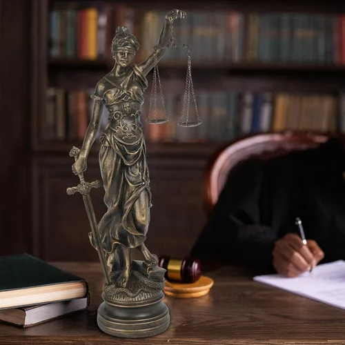 Vista 4 de Estatuas de Lady Justice para decoración del hogar, resina de 21.5 pulgadas de alto, gran estatua antigua de abogados griegos romanos con escamas