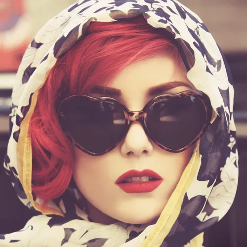 Vista 3 de Gafas de sol en forma de corazón para mujer, gafas de corazón de moda, lindas gafas de sol retro, Taylor Cupid Party