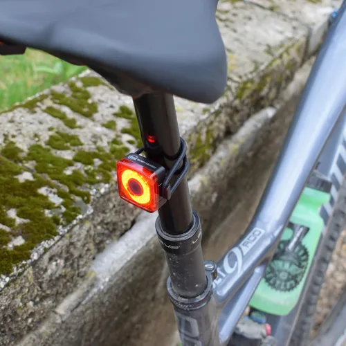 Vista 5 de Planet Bike Juego de luces cuadradas Beamer 200 y Blinky