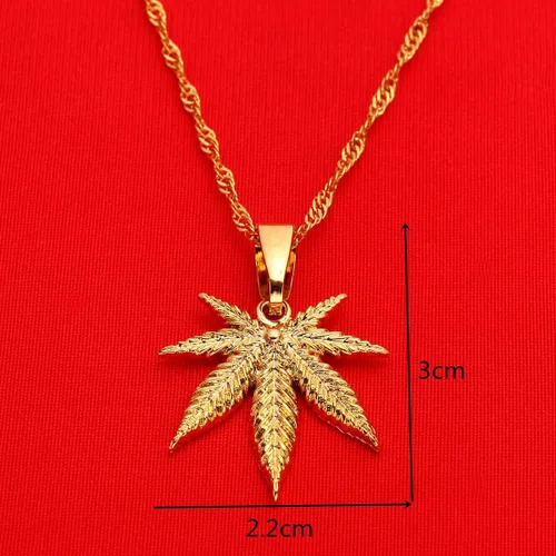 Vista 2 de Collar colgante de hoja de marihuana de marihuana de cannabis de oro amarillo de 24 quilates, Latón