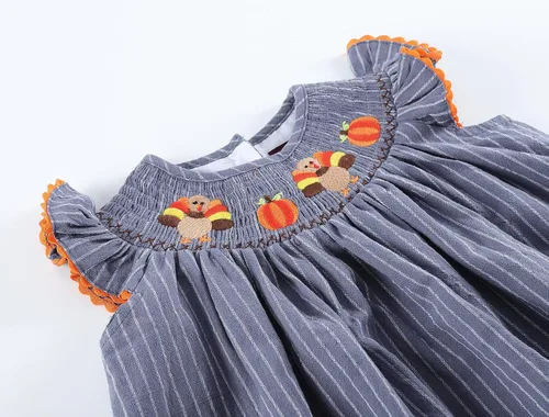 Vista 3 de Lil cactus Vestido de obispo de Acción de Gracias con calabaza fruncida para niñas