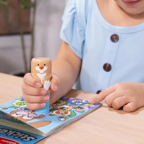 Vista 6 de Melissa & Doug Wow!™ de pegatinas Bunny Bundle: bloc de actividades de 24 páginas, sellador, 500 pegatinas, bloc mini, juguete de manualidades