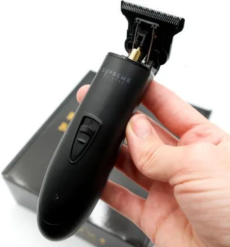 Vista 7 de Supreme Trimmer T-Shaper Trimmer & Crunch Lite Foil Shaver Grooming Kit