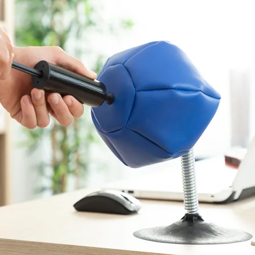 Vista 4 de Saco de Boxeo Hinchable Antiestrés de Escritorio Hittres InnovaGoods