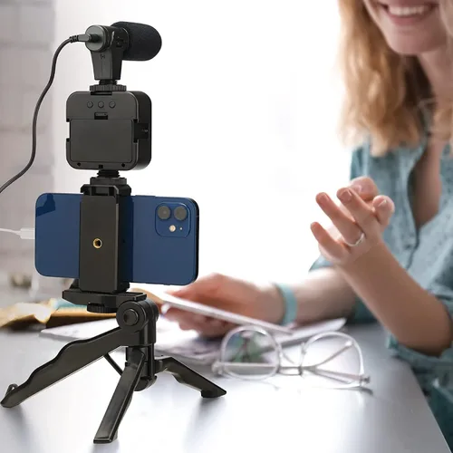Vista 6 de Kit de vlogging con luz y micrófono con trípode de empuñadura de pistola Luz LED de estudio, mini agarre de trípode portátil profesional