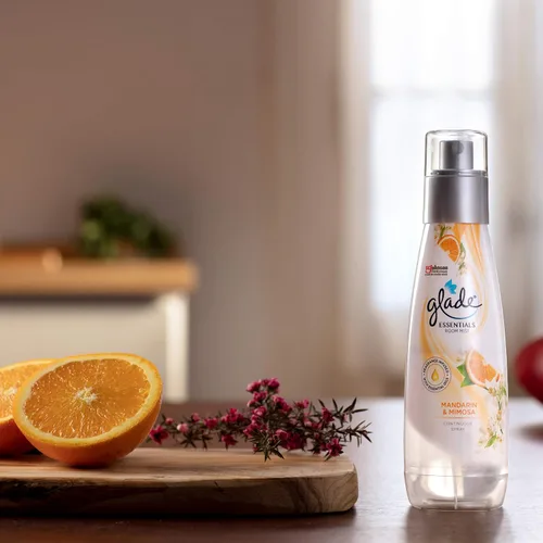 Vista 2 de Glade Essentials - Ambientador de ambiente, aroma a mandarina y mimosa, 6.2 veces (paquete de 3) (3)