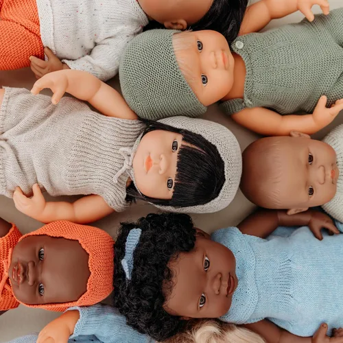 Vista 7 de Muñeca de bebé recién nacida Miniland, anatómicamente correcta, 12.63 pulgadas, Chica africano