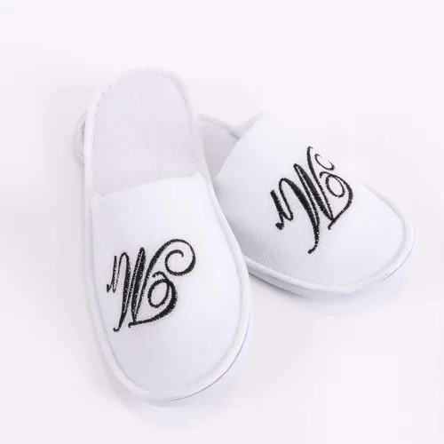 Vista 5 de Romance Helpers Couple Slipper Gift Set Set of 2 White Matching Spa Hotel Bath Slippers for Couples