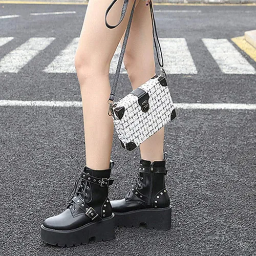 Vista 6 de CYNLLIO - Botas estilo combate de moda al tobillo de mujer plataforma en bloque con cordones y tachas botas de motocicleta a mitad de la pantorrilla