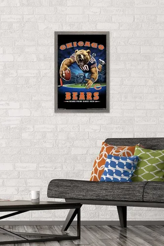 Vista 2 de Trends International NFL Chicago Bears - Póster de pared de End Zone 17, 14.725 x 22.375 pulgadas, versión enmarcada de madera de granero