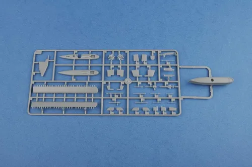 Vista 6 de Hobby Boss Kit de modelo de clase Oscar II de la Armada Rusa SSGN